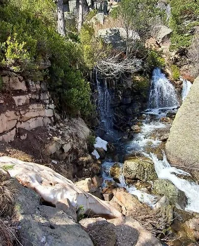 Casa El Carril 別荘 ビヌエサ